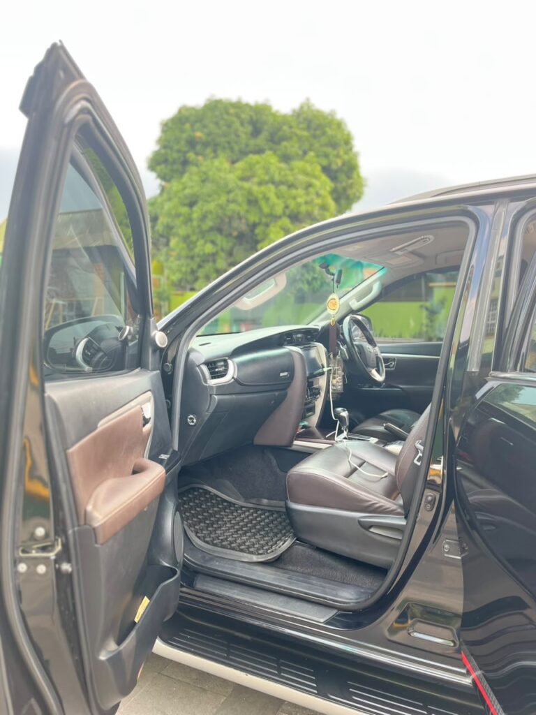 Toyota Fortuner VRZ 2018 Penumpan
